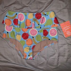 SOLD Kortni Jeane Medium bottoms